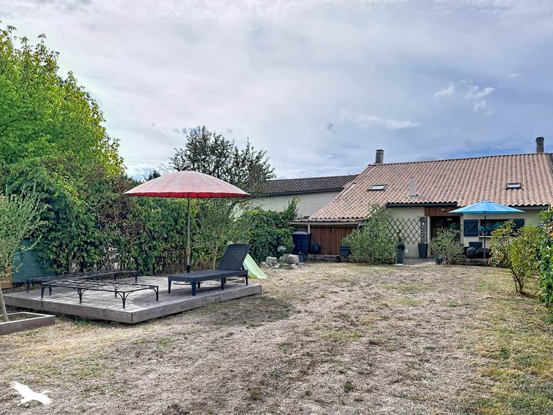 Maison 4 pièces 155 m² · à Civrac-de-Blaye · 155 m² · 190 000 €