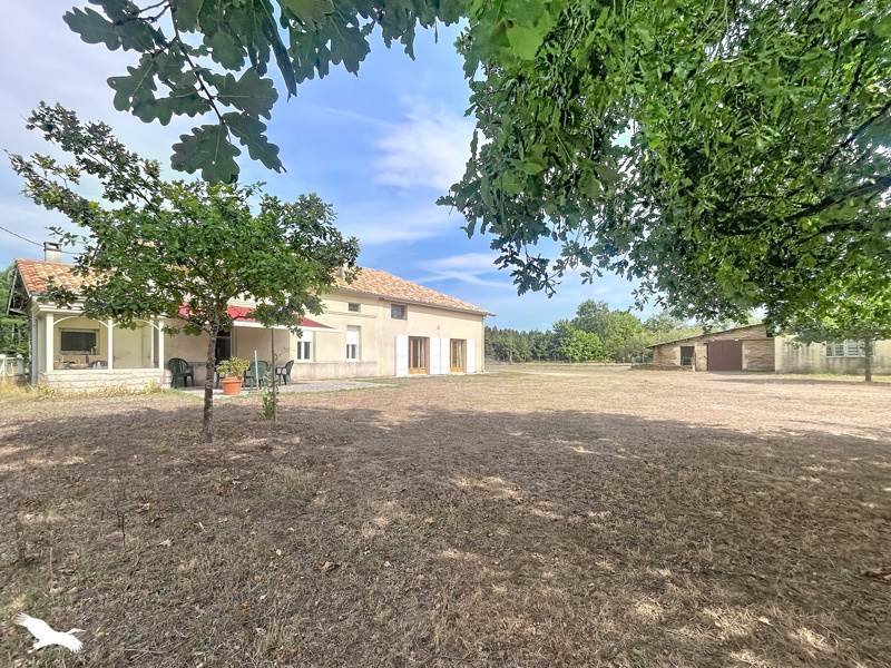 Maison 5 pièces 233 m² · à Laruscade · 233 m² · 495 000 €