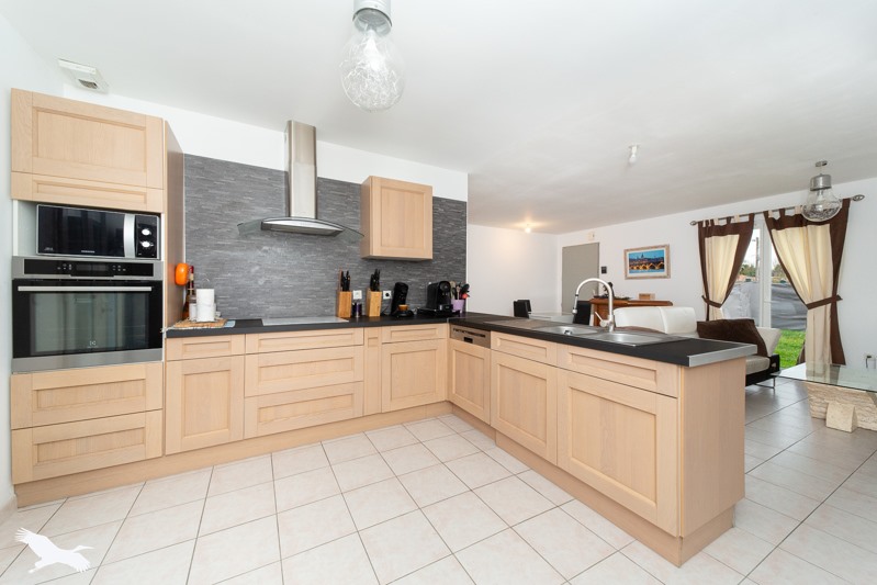 Vente Maison Cavignac - 5 pièces -90 m² - (33620)