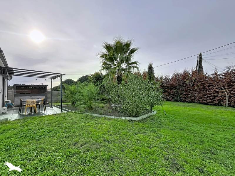 Vente Maison Saint-Savin - 4 pièces -78 m² - (33920)