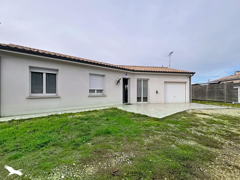 Vente Maison Saint-Savin - 4 pièces -78 m² - (33920)