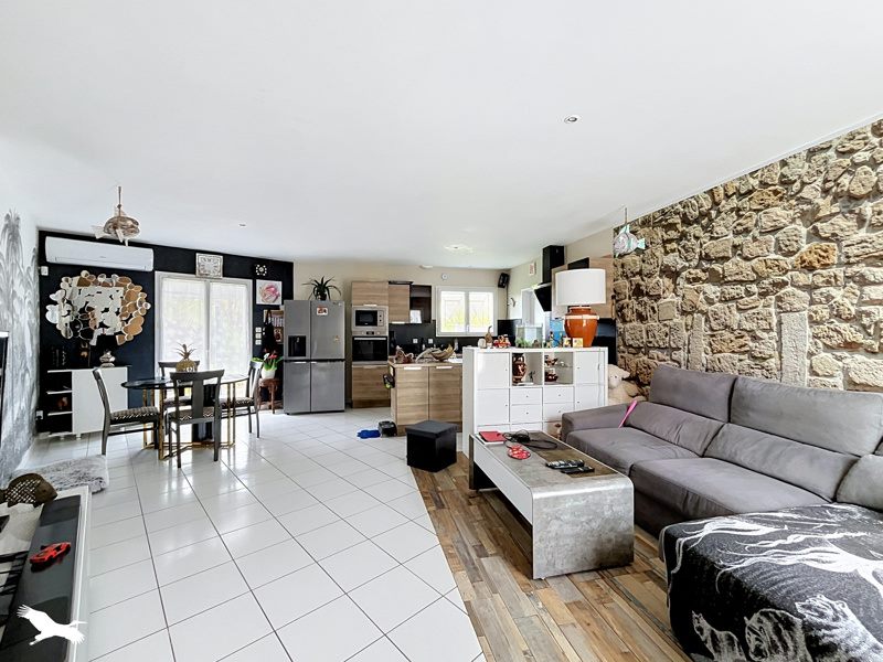 Vente Maison Saint-Savin - 4 pièces -78 m² - (33920)