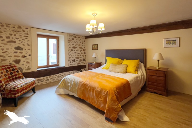 Vente Maison EXIDEUIL SUR VIENNE - 5 pièces -239 m² - (16150)