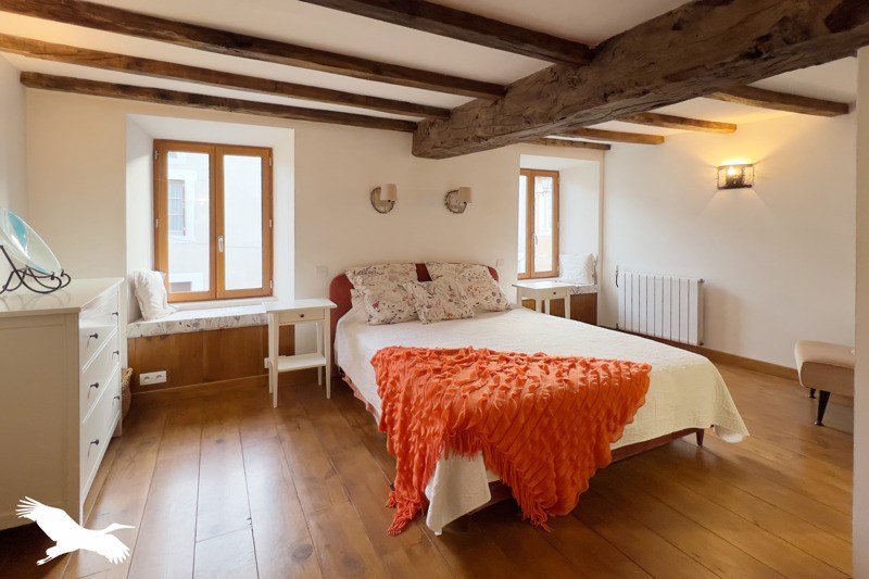 Vente Maison EXIDEUIL SUR VIENNE - 5 pièces -239 m² - (16150)