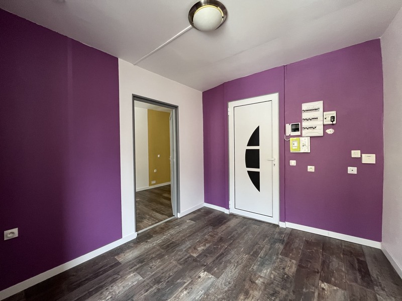 Vente Immeuble CONFOLENS - -  135 m² - (16500)