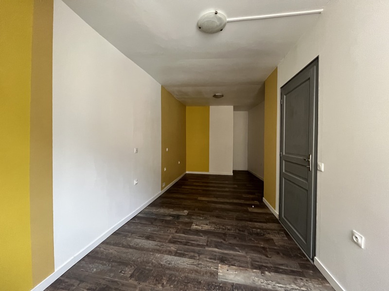 Vente Immeuble CONFOLENS - -  135 m² - (16500)
