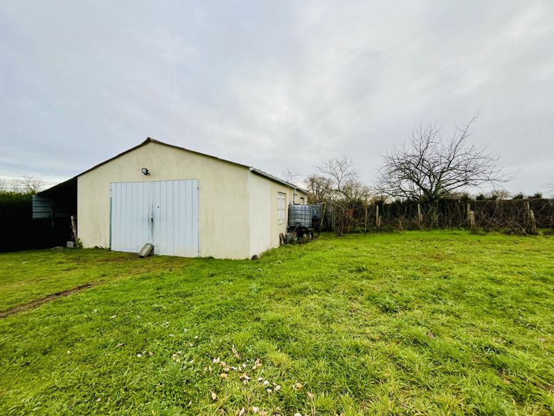 Vente Maison CONFOLENS - 4 pièces -130 m² - (16500)