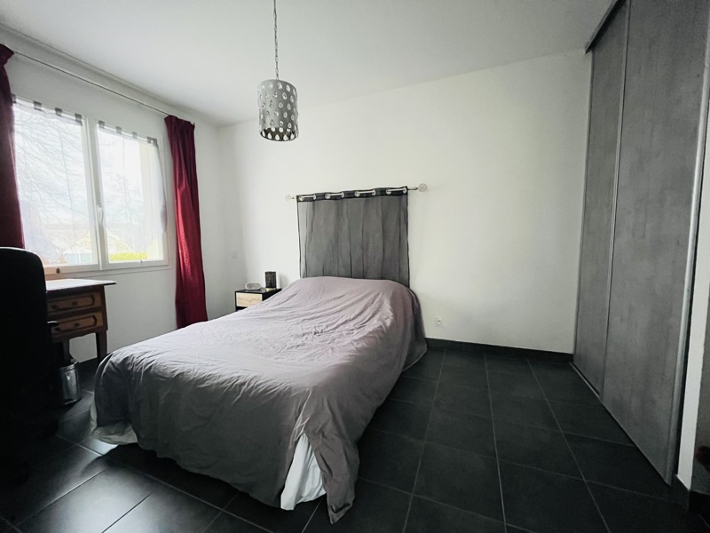 Vente Maison CONFOLENS - 6 pièces -135 m² - (16500)