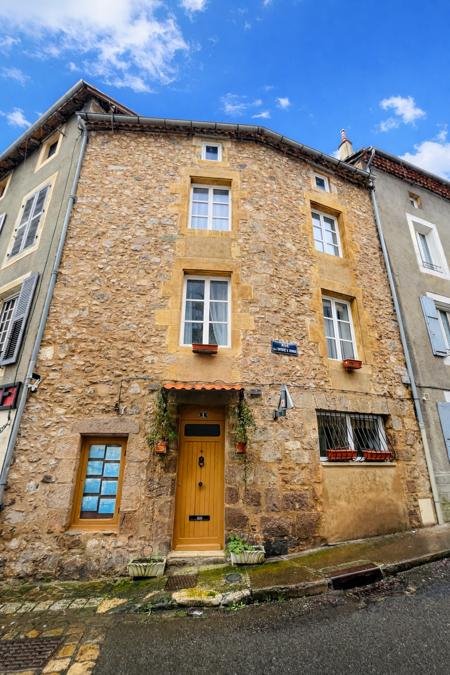 Vente Maison CONFOLENS - 2 pièces -33 m² - (16500)