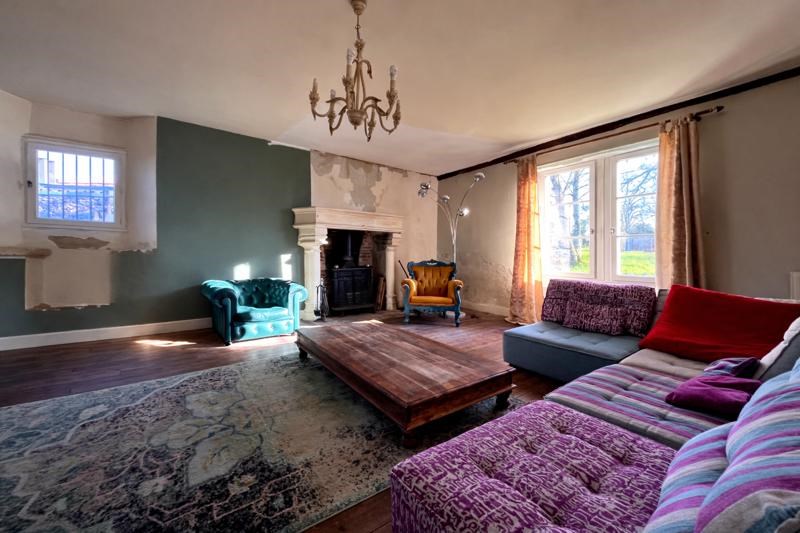Vente Maison AVAILLES LIMOUZINE - 10 pièces -353,1 m² - (86460)