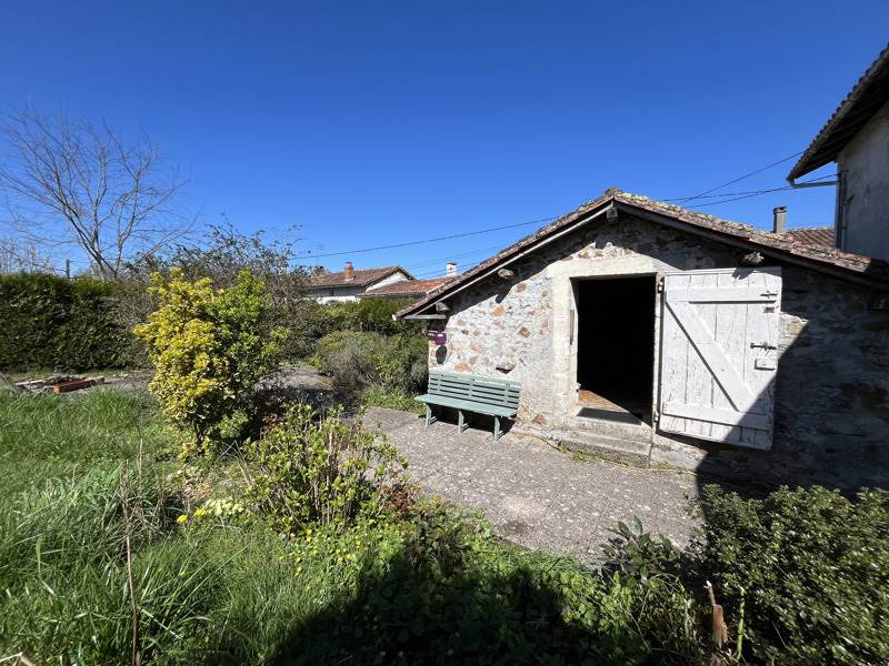 Vente Maison LESTERPS - 3 pièces -51 m² - (16420)