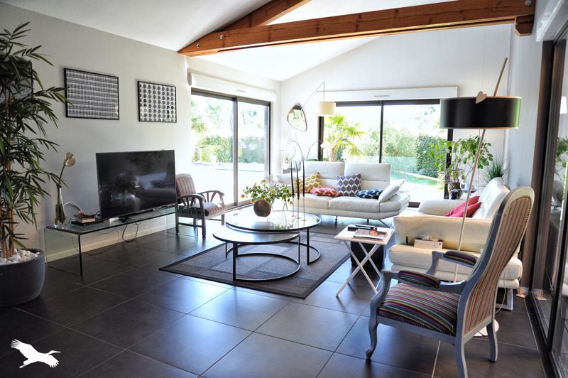 Vente Maison LESSAC - 6 pièces -236,8 m² - (16500)