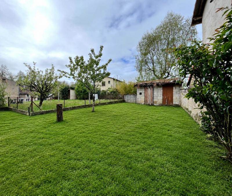 Vente Maison LESSAC - 4 pièces -98,1 m² - (16500)