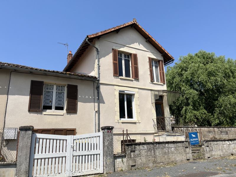 Vente Maison LESSAC 16500 4 pièces - 98,1 m²