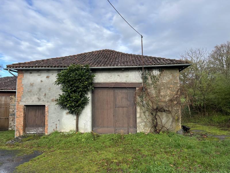 Vente Grange CHABRAC - 1 pièce -120 m² - (16150)