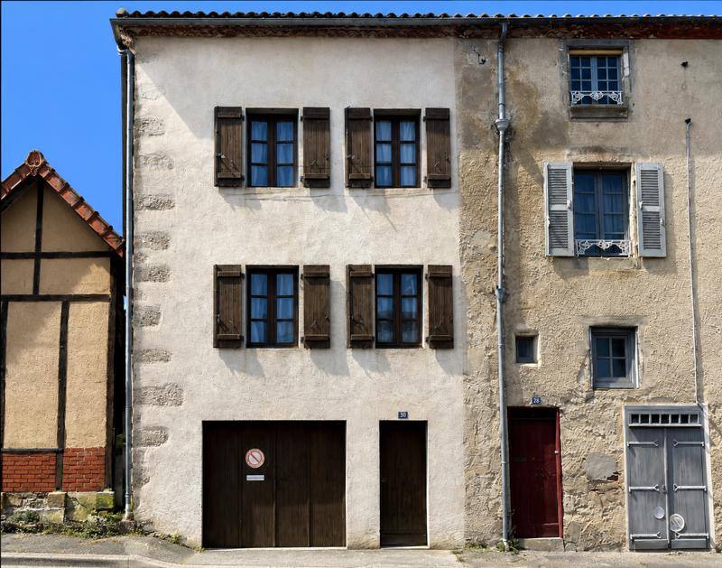 Vente Maison CONFOLENS 16500 4 pièces - 94 m²