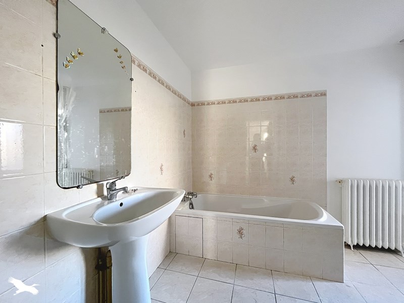 Vente Maison Chabrac - 6 pièces -135 m² - (16150)