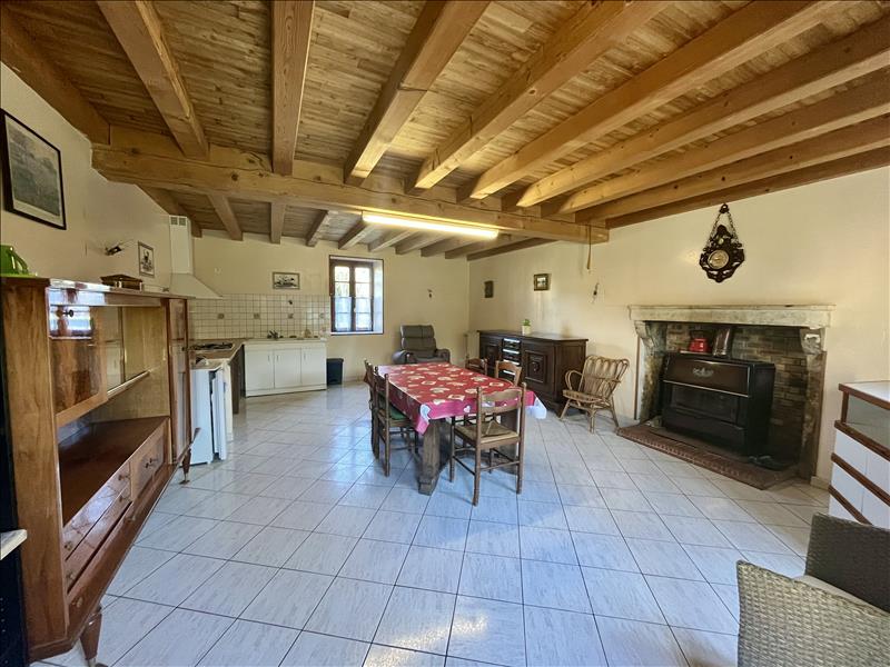 Vente Maison ALLOUE - 2 pièces -58,9 m² - (16490)