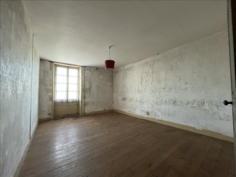 Vente Maison HIESSE - 5 pièces -124,2 m² - (16490)