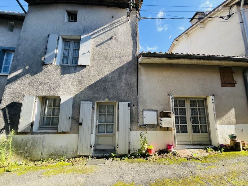 Vente Maison LESTERPS - 4 pièces -76 m² - (16420)