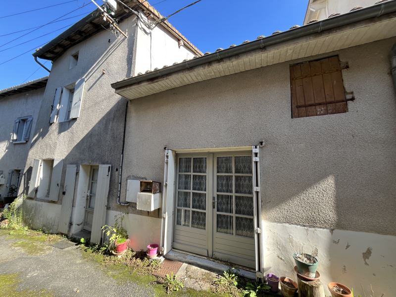 Vente Maison LESTERPS - 4 pièces -76 m² - (16420)