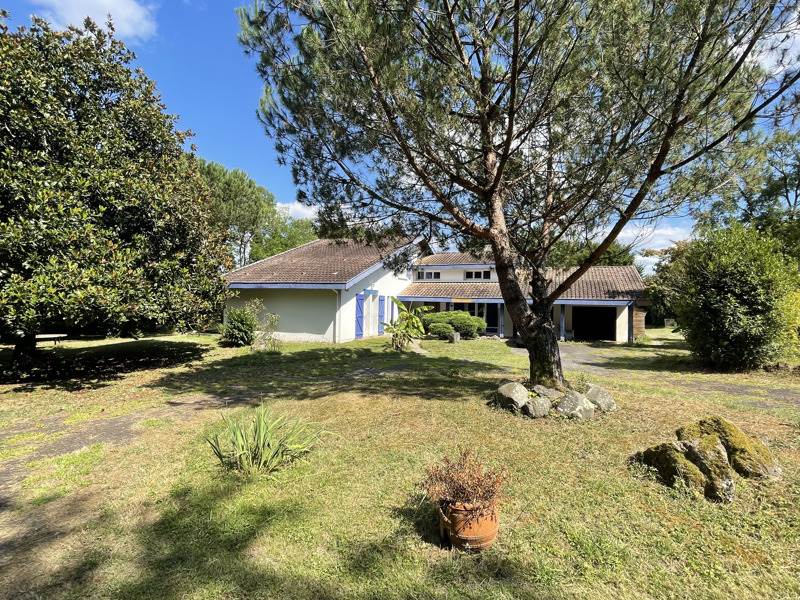 Vente Maison POMAREZ - 7 pièces -216 m² - (40360)