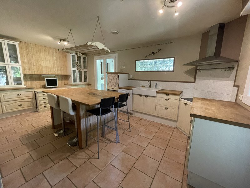 Vente Maison POMAREZ - 7 pièces -216 m² - (40360)
