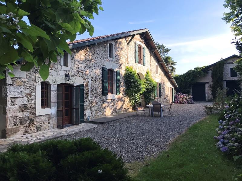 Vente Maison POUILLON - 8 pièces -314 m² - (40350)
