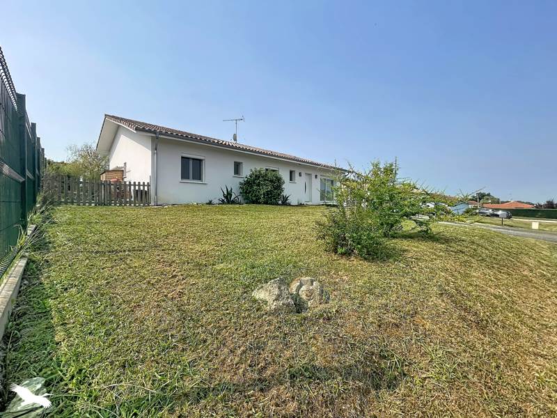 Vente Maison GAUJACQ - 5 pièces -127 m² - (40330)