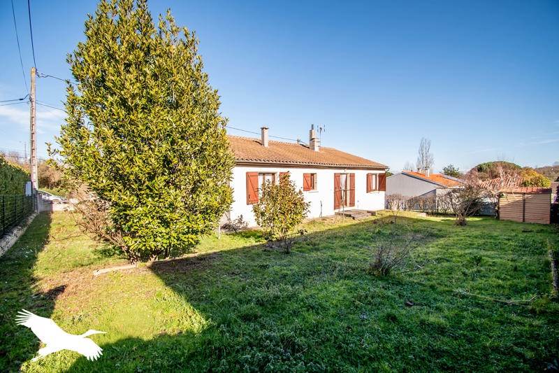 Maison  - 4 pièces    - 89 m² - SAVERDUN (09)