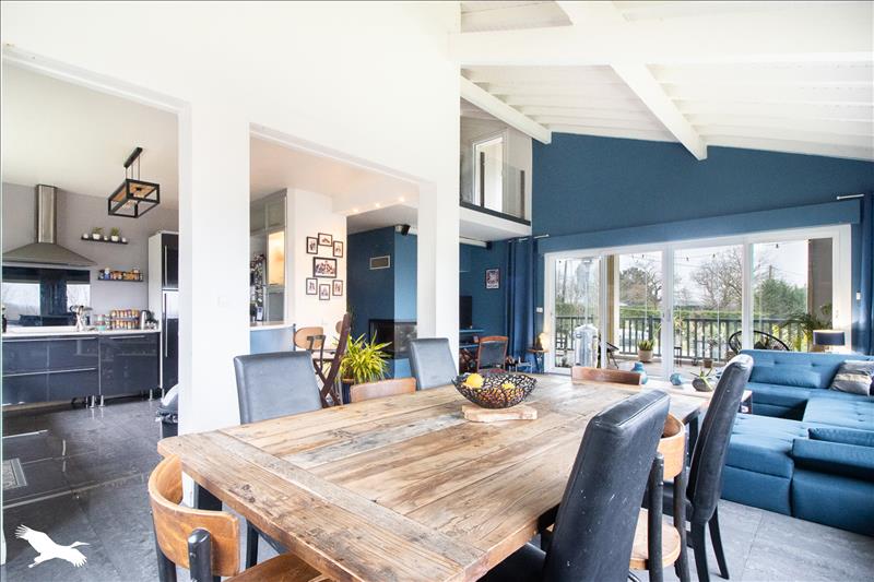 Vente Maison BRISCOUS - 11 pièces -310 m² - (64240)