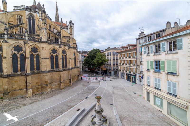 Vente Appartement BAYONNE - 4 pièces -172 m² - (64100)