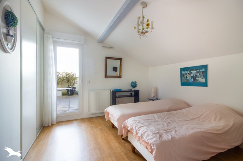 Vente Appartement ST PIERRE D IRUBE - 4 pièces -99 m² - (64990)