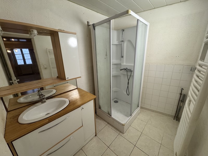 Vente Maison ANGOULEME - 1 pièce -46 m² - (16000)