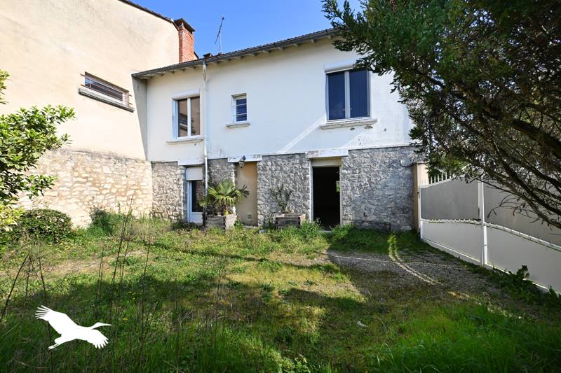 Vente Maison ANGOULEME - 6 pièces -134 m² - (16000)