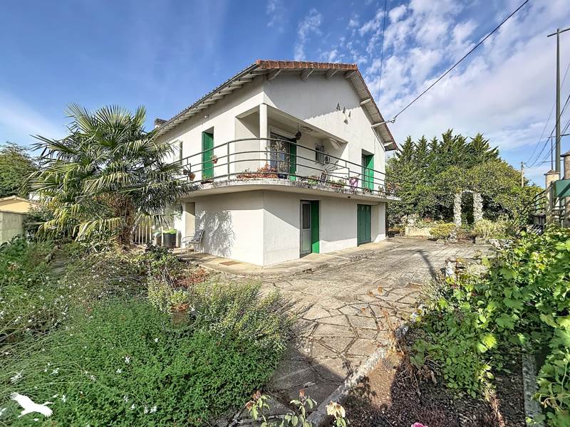 Maison 4 pièces 108 m² · à Angoulême · 108 m² · 99 000 €