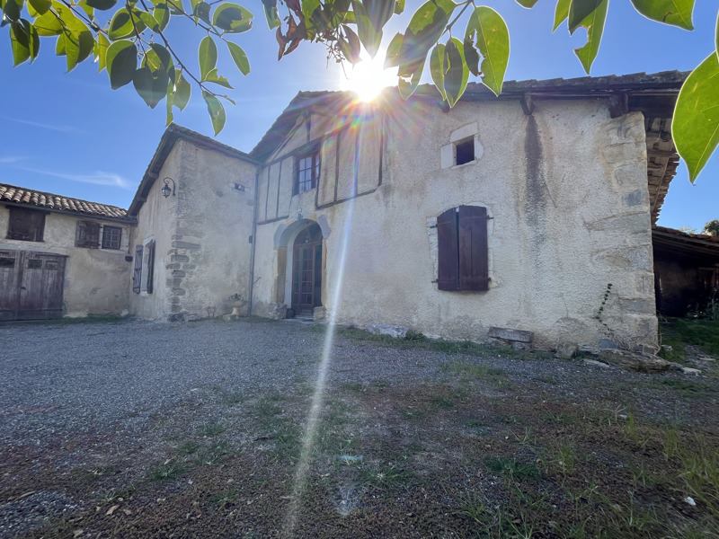 Vente Maison Labatut - 6 pièces -240 m² - (40300)