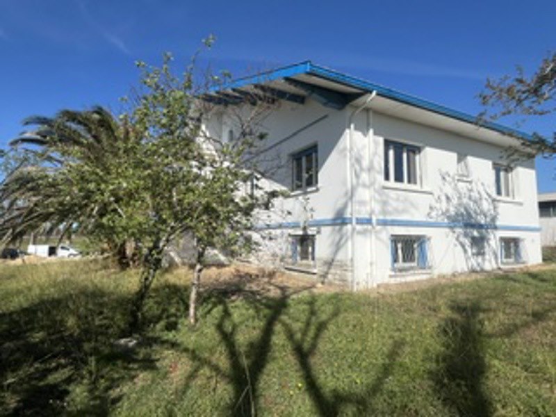 Vente Maison Peyrehorade - 8 pièces -200 m² - (40300)