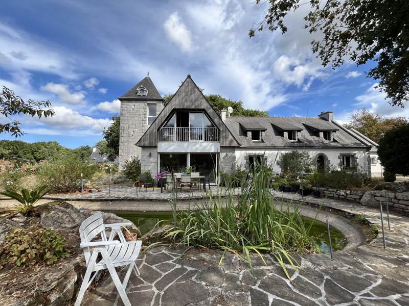 Maison 11 pièces 420 m² · à Mahalon · 420 m² · 607 260 €