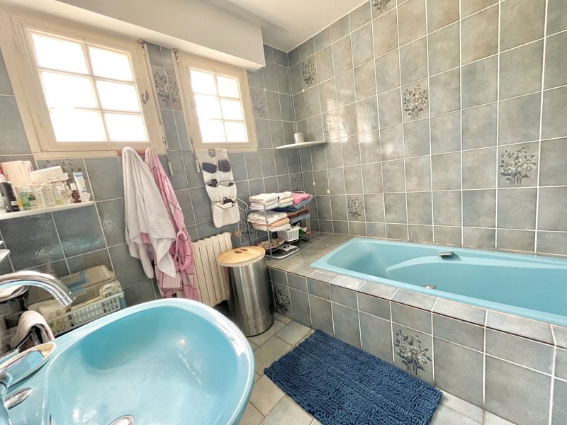 Vente Maison ST HERNIN - 5 pièces -120 m² - (29270)