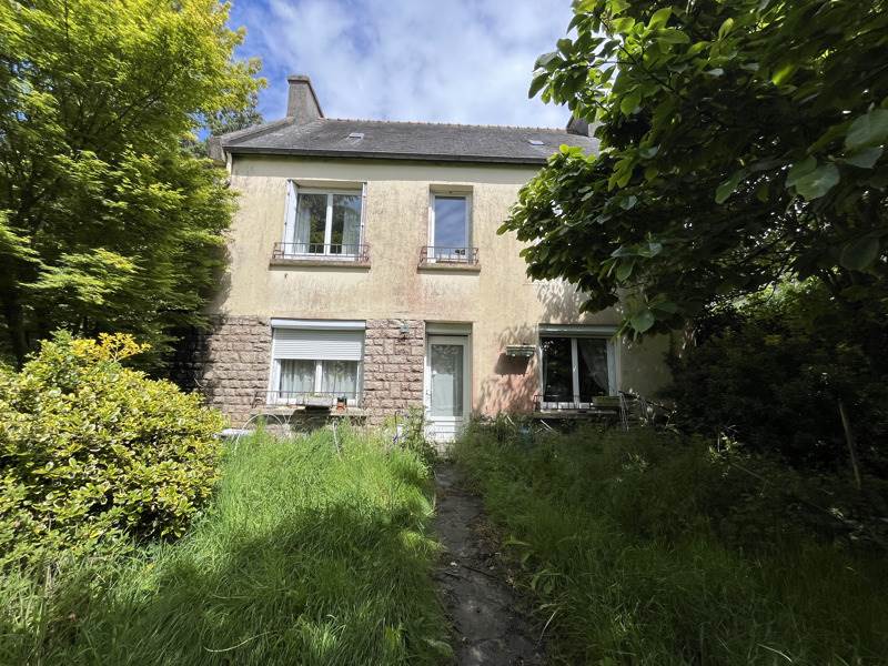 Maison 5 pièces 109 m² · à Saint-Hernin · 109 m² · 66 780 €