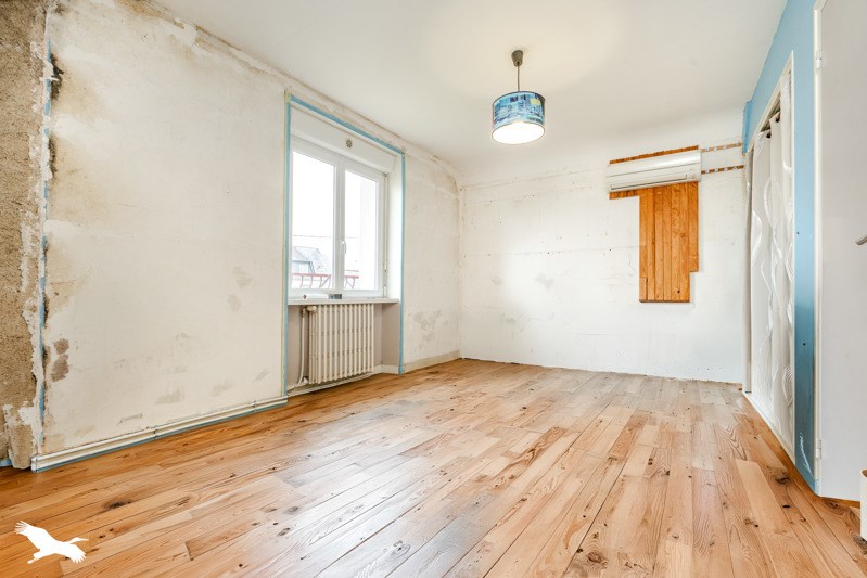 Vente Maison CARHAIX PLOUGUER - 5 pièces -109 m² - (29270)