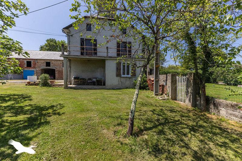 Vente Maison MONTANER - 8 pièces -200 m² - (64460)