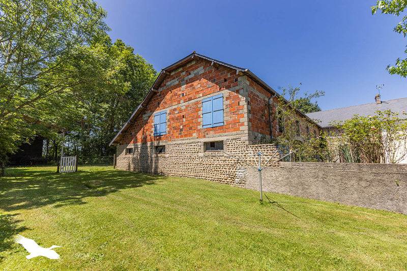 Vente Maison MONTANER - 8 pièces -200 m² - (64460)