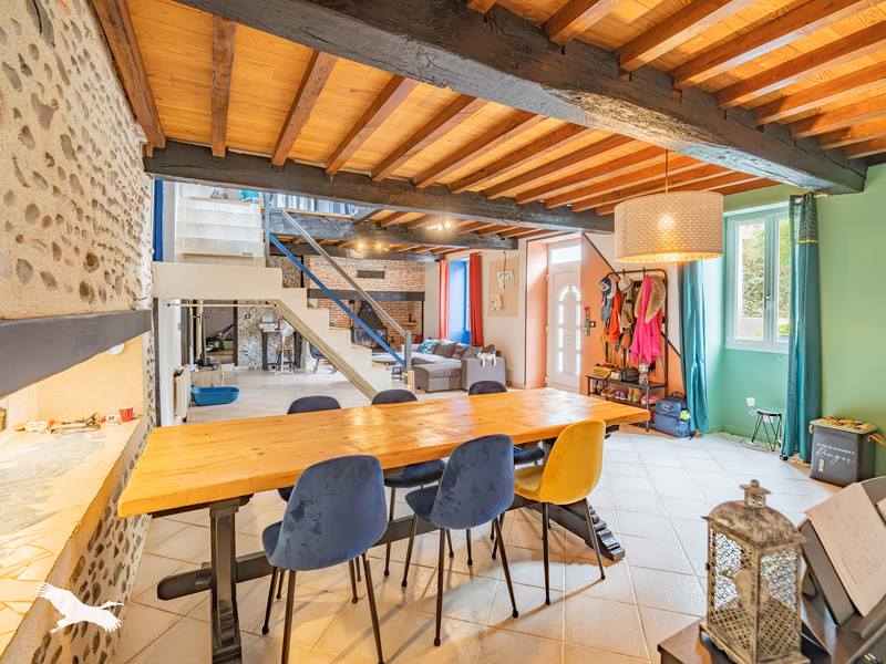 Vente Maison LABASTIDE MONREJEAU - 6 pièces -215 m² - (64170)