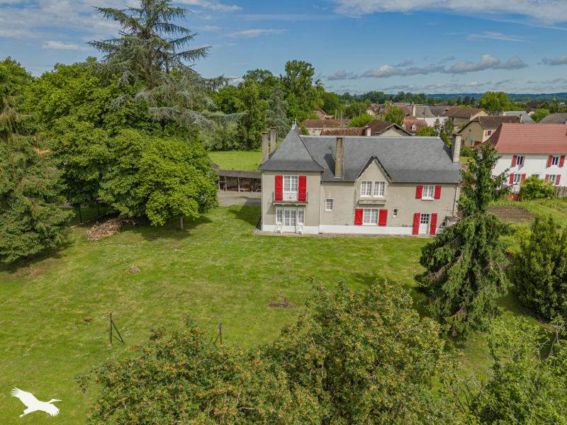Vente Maison Mourenx - 6 pièces -205 m² - (64150)