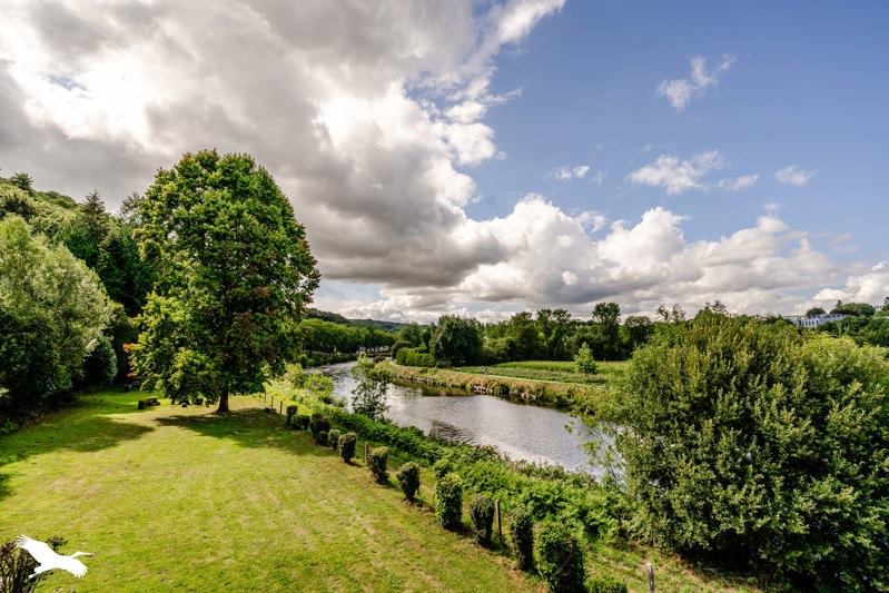 Vente Maison ST COULITZ - 8 pièces -215 m² - (29150)