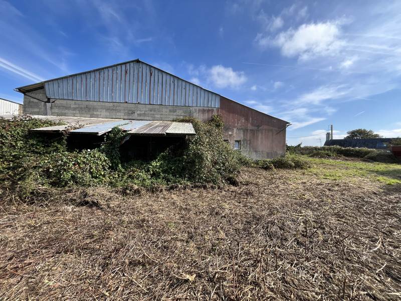 Vente Grange ST SEGAL - 5 pièces -99 m² - (29590)