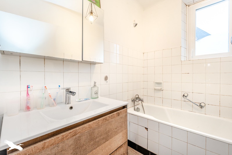 Vente Maison CHATEAULIN - 5 pièces -94 m² - (29150)