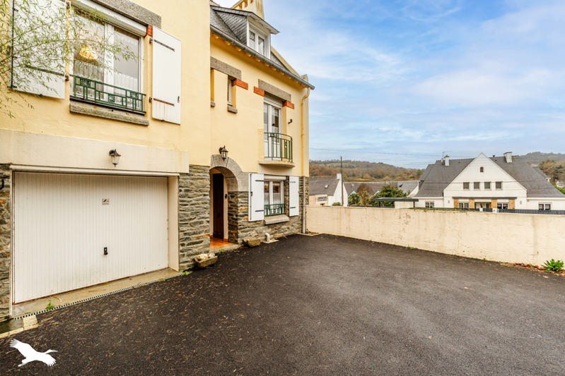 Vente Maison CHATEAULIN - 7 pièces -108 m² - (29150)